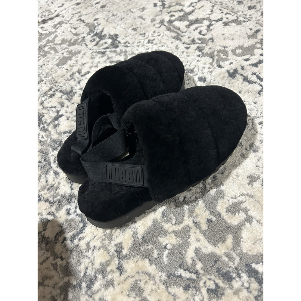 Ugg Black Close Toes Slippers With Strap Size 8 Womens
